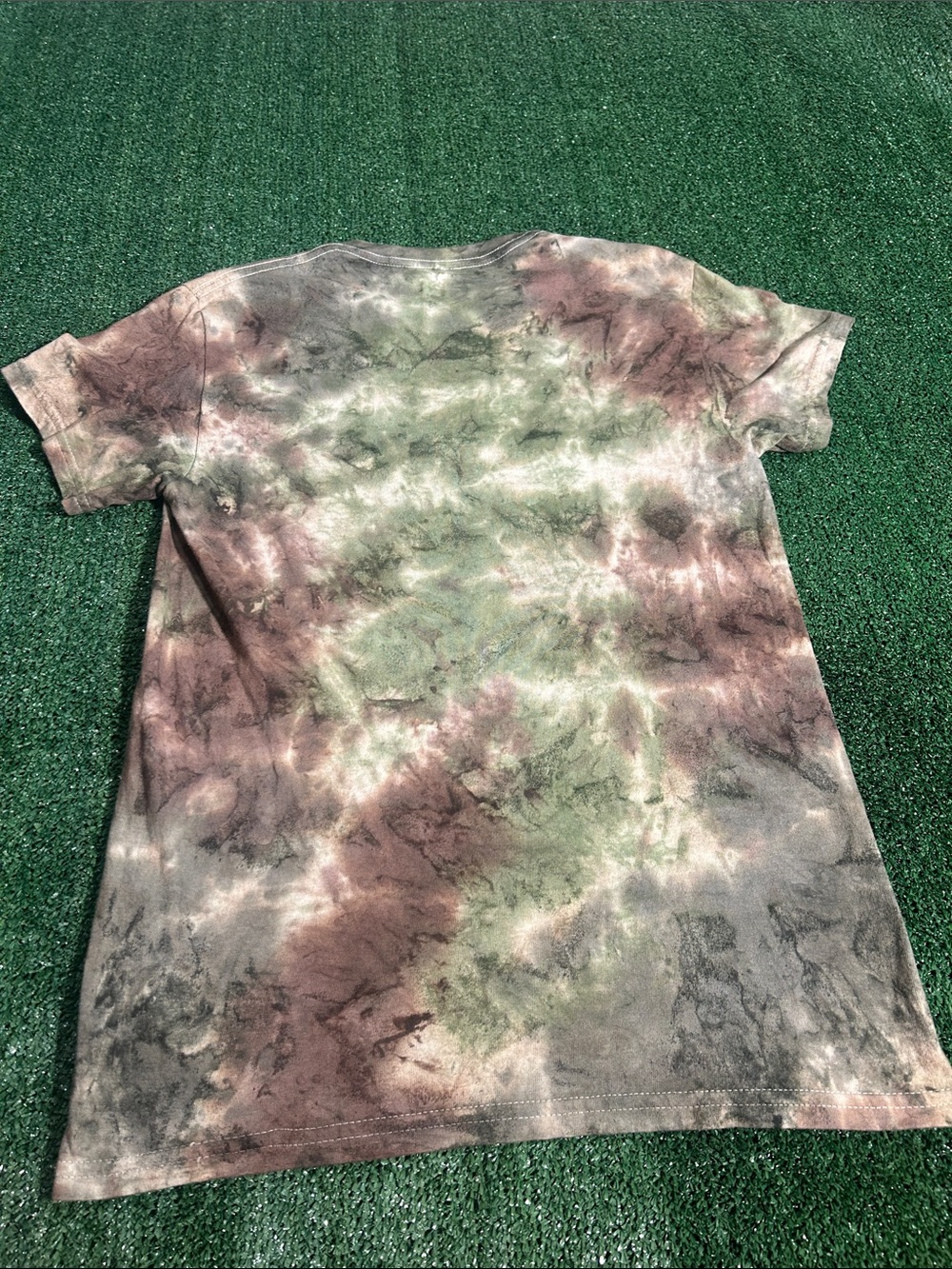 Johnny Cash Tie-Dye Graphic Tee in Green and Brown - Picture 6 of 9